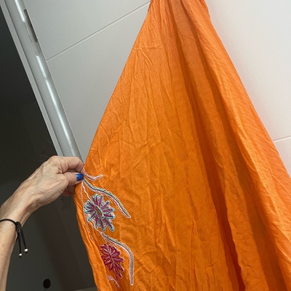 Beautifullllll dress for the Beach very elegant you could use it for everything - Picture 6 of 6